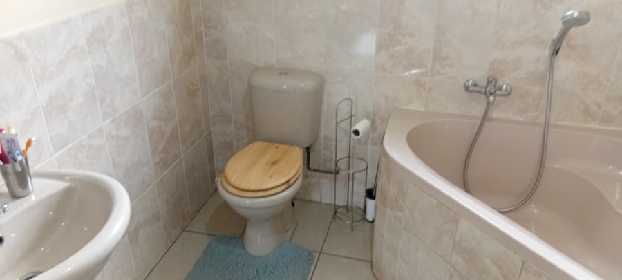 3 Bedroom Property for Sale in Pinehaven Free State